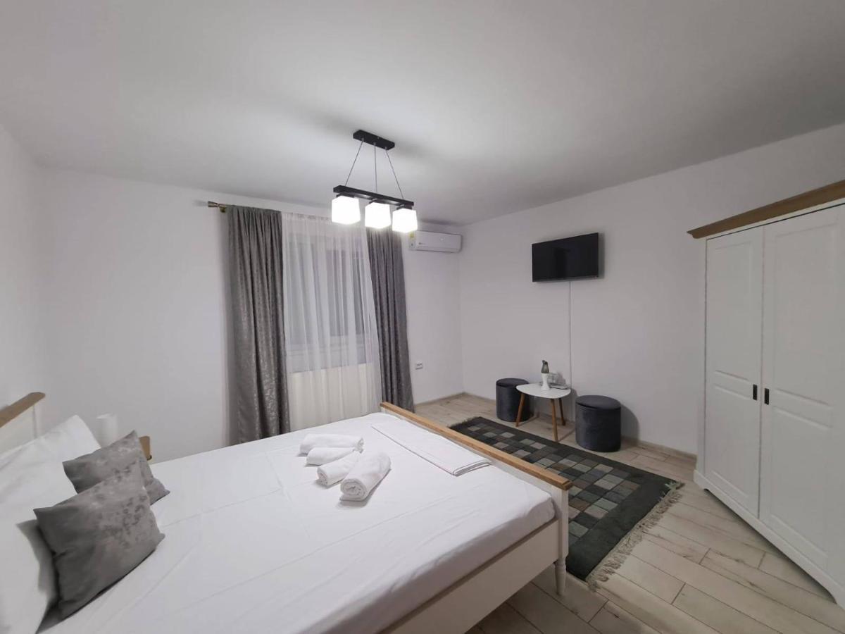 Hotel Casa Luca Moldova Noua Zewnętrze zdjęcie