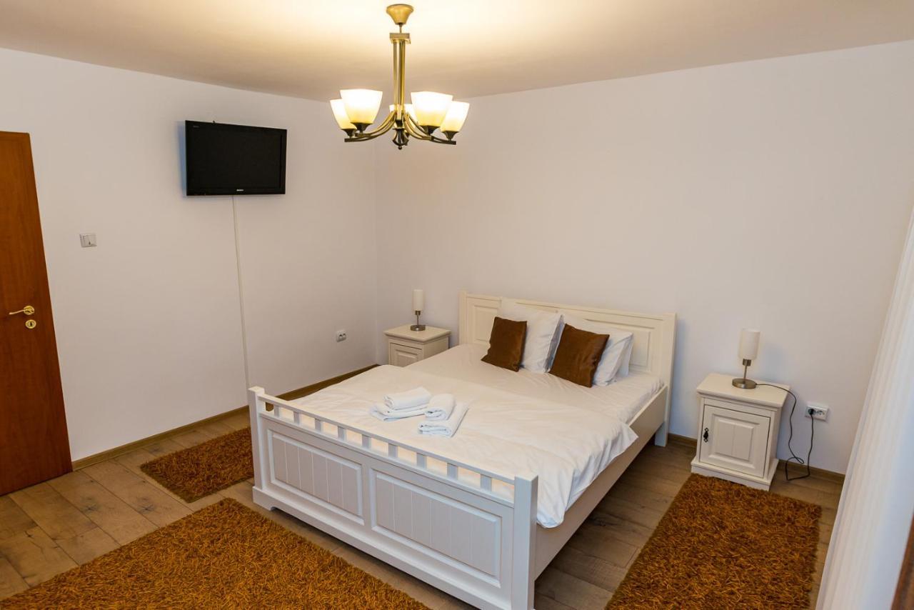 Hotel Casa Luca Moldova Noua Zewnętrze zdjęcie