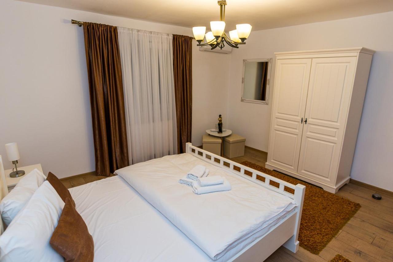 Hotel Casa Luca Moldova Noua Zewnętrze zdjęcie