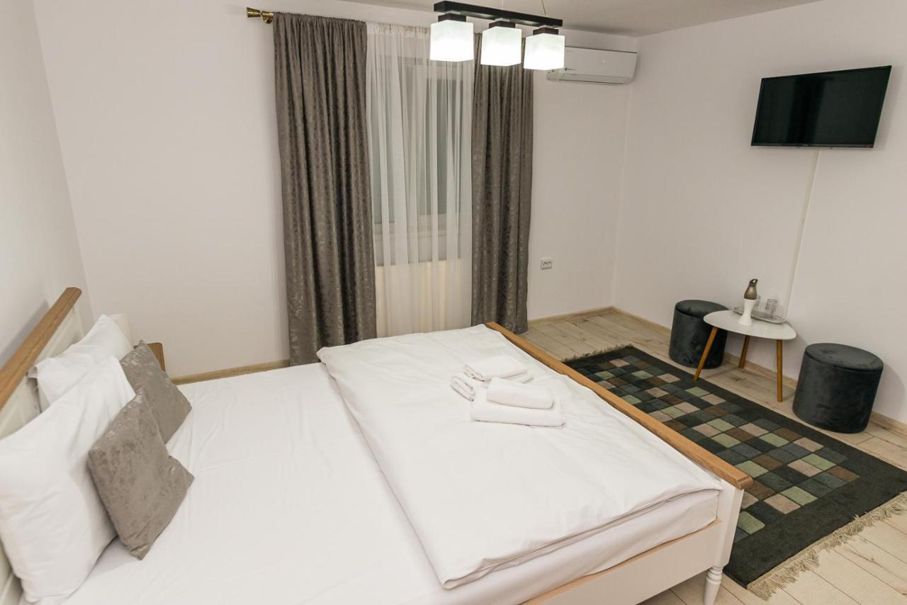 Hotel Casa Luca Moldova Noua Zewnętrze zdjęcie