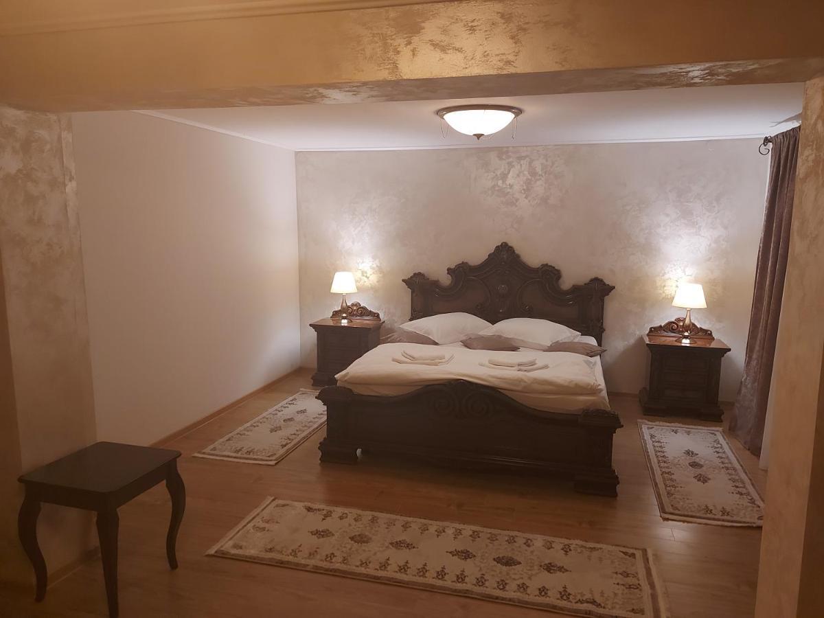 Hotel Casa Luca Moldova Noua Zewnętrze zdjęcie
