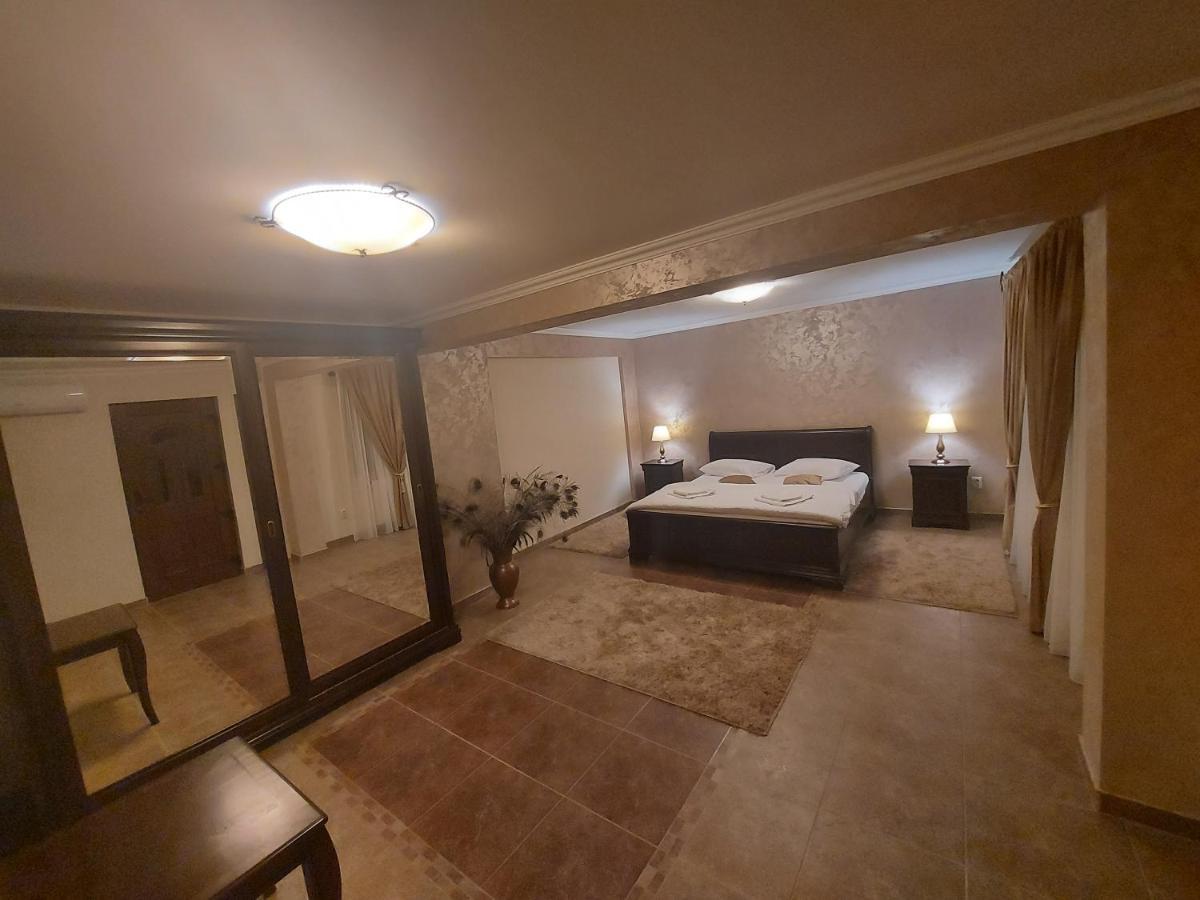 Hotel Casa Luca Moldova Noua Zewnętrze zdjęcie