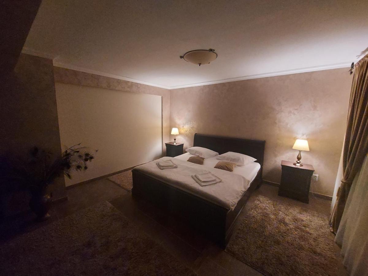 Hotel Casa Luca Moldova Noua Zewnętrze zdjęcie