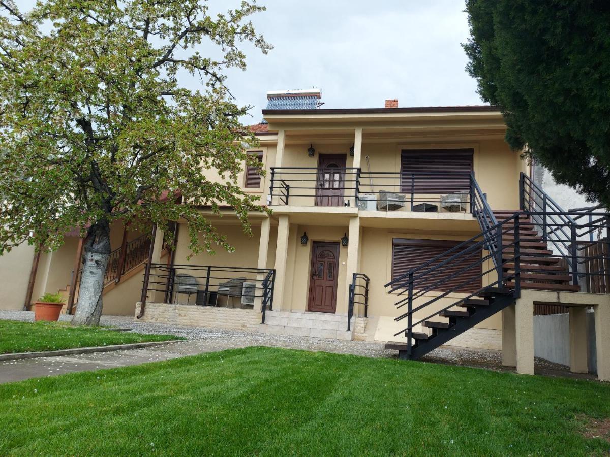 Hotel Casa Luca Moldova Noua Zewnętrze zdjęcie
